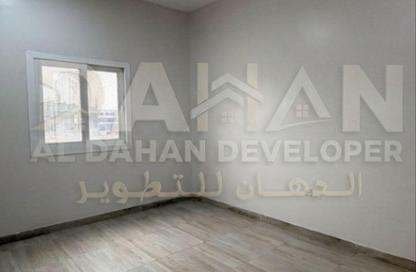 سكن الموظفين - استوديو - 8 حمامات للايجار في أم الثعوب - أم القيوين