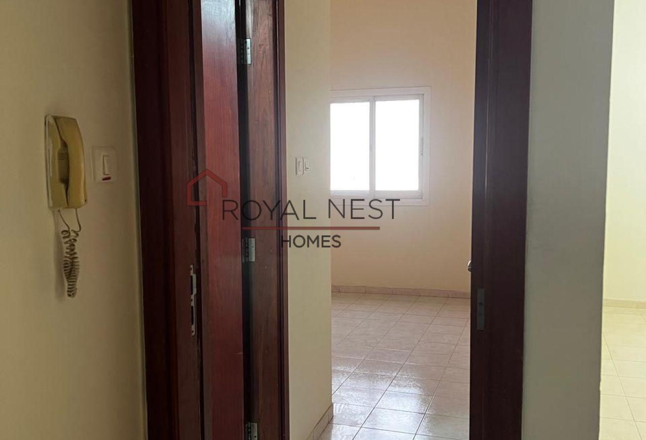 Road View | Ready To Move | Family Building photo 4