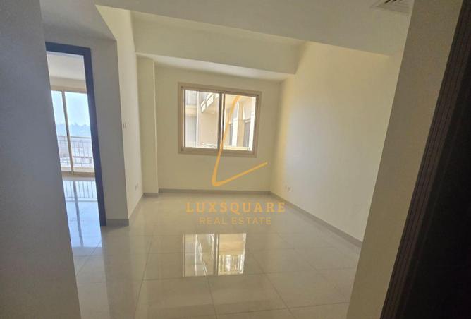 54402503 - Property Main Image