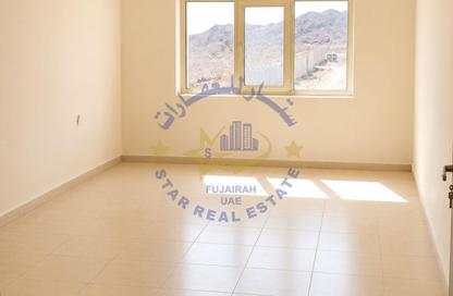 Shop - Studio - 1 for rent in Al Hayl - Fujairah