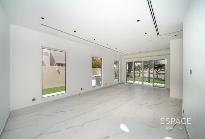 126569020 - Property Image 2