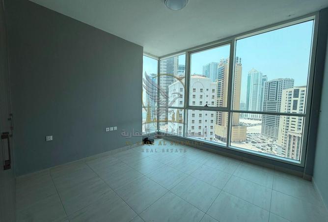 137001004 - Property Image 3