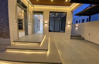 Villa - 5 Bedrooms - 7 Bathrooms for sale in Al Yasmeen 1 - Al Yasmeen - Ajman
