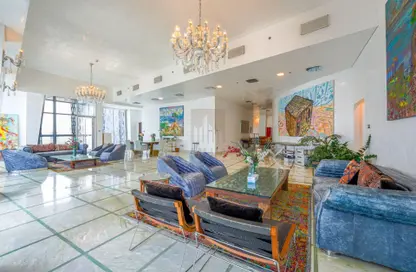 Apartment - 4 Bedrooms - 6 Bathrooms for sale in Cayan Tower - Dubai Marina - Dubai