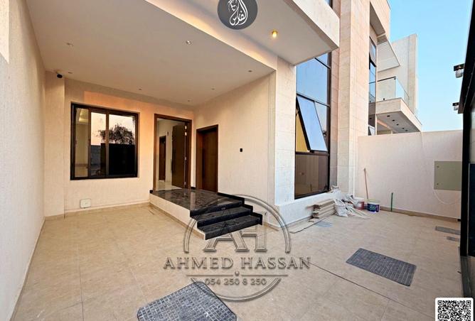 121555710 - Property Image 2