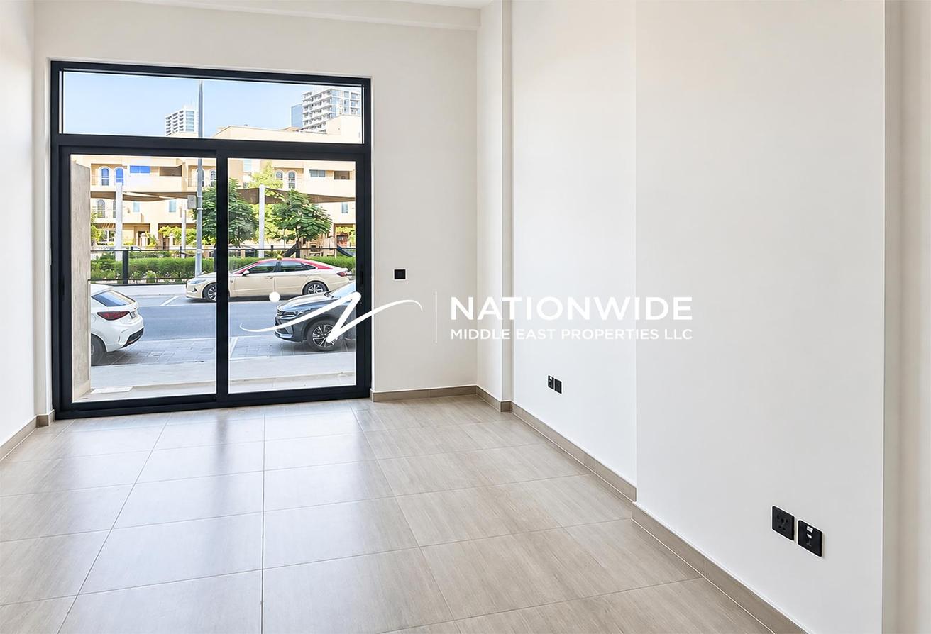 Spacious Studio | Ready to Move In | Unfurnished photo 6