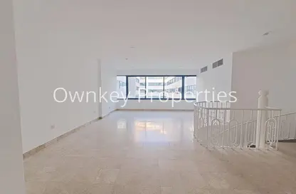 Apartment - 3 Bedrooms - 4 Bathrooms for rent in Al Khaleej Centre Area - Al Raffa - Bur Dubai - Dubai