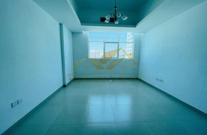 Apartment - 1 Bedroom - 2 Bathrooms for rent in Jumeirah Garden City - Al Satwa - Dubai