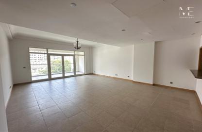 Apartment - 1 Bedroom - 2 Bathrooms for rent in Al Khushkar - Shoreline Apartments - Palm Jumeirah - Dubai