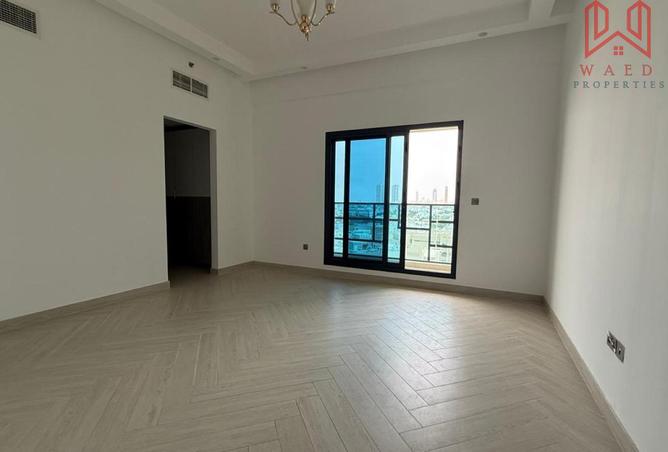 73838477 - Property Image 3