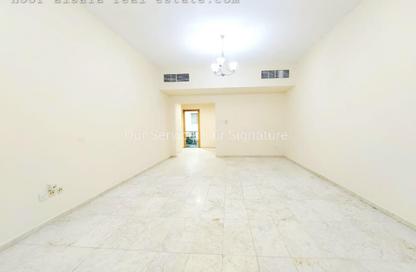 Apartment - 3 Bedrooms - 3 Bathrooms for rent in New Al Taawun Road - Al Taawun - Sharjah