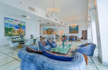Apartment - 4 Bedrooms - 6 Bathrooms for rent in Cayan Tower - Dubai Marina - Dubai