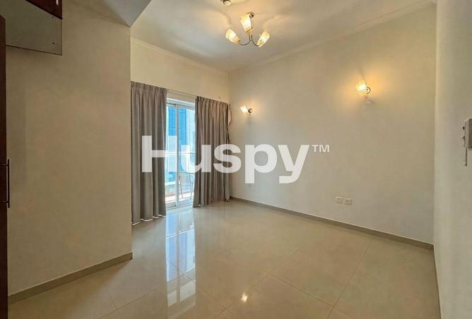 Semi Furnished | Upgraded Kitchen | Large Layout photo 3