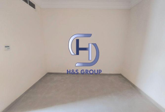 77363618 - Property Image 2