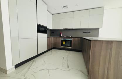 Apartment - 1 Bedroom - 2 Bathrooms for rent in Royal Regency - Business Bay - Dubai
