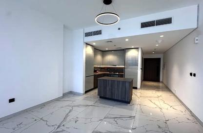 Apartment - 1 Bedroom - 2 Bathrooms for rent in Royal Regency - Business Bay - Dubai
