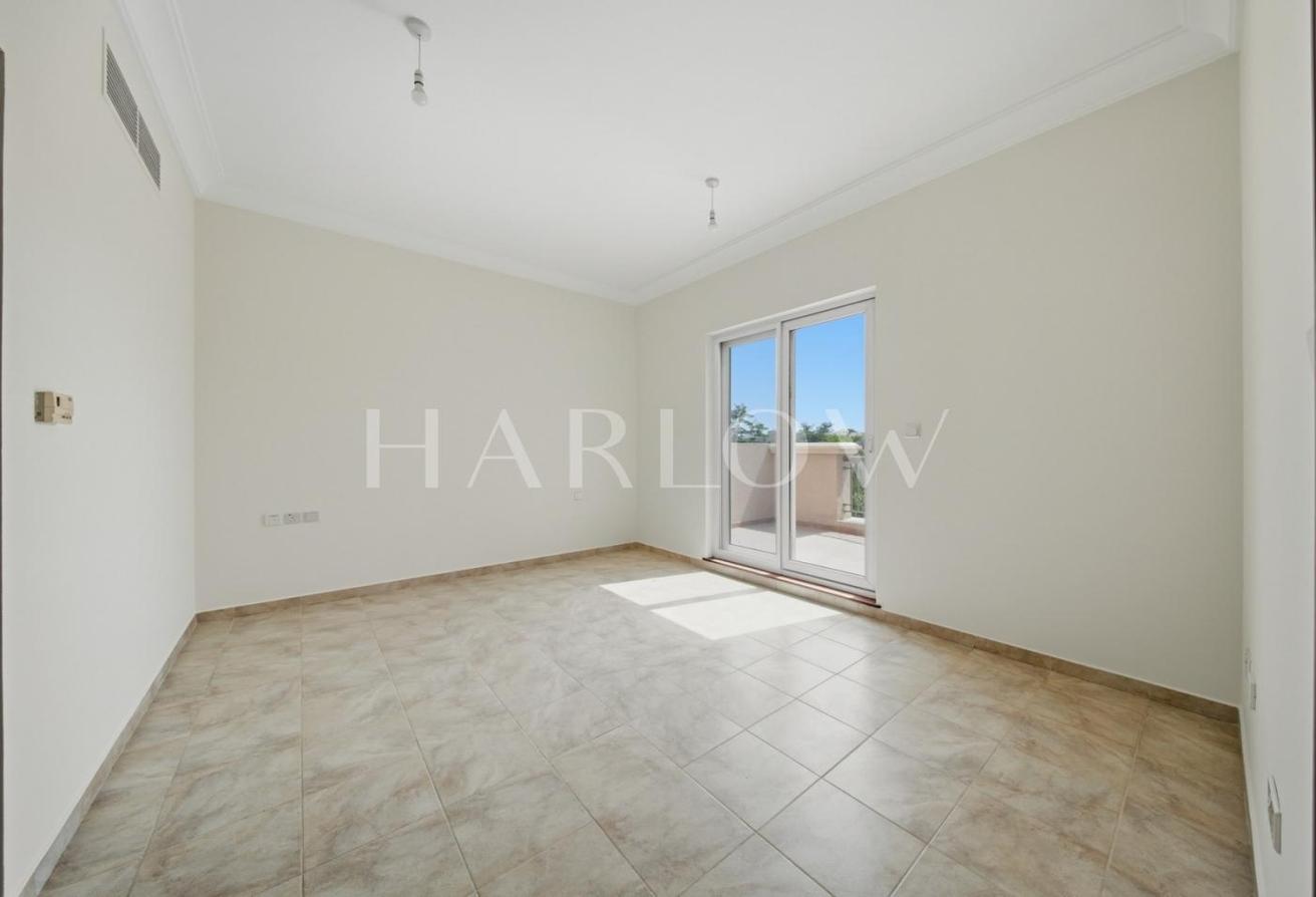 Stunning Golf Views | Huge Pool and Plot photo 13