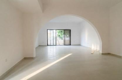 Villa - 3 - 4 for rent in Al Fisht - Al Heerah - Sharjah