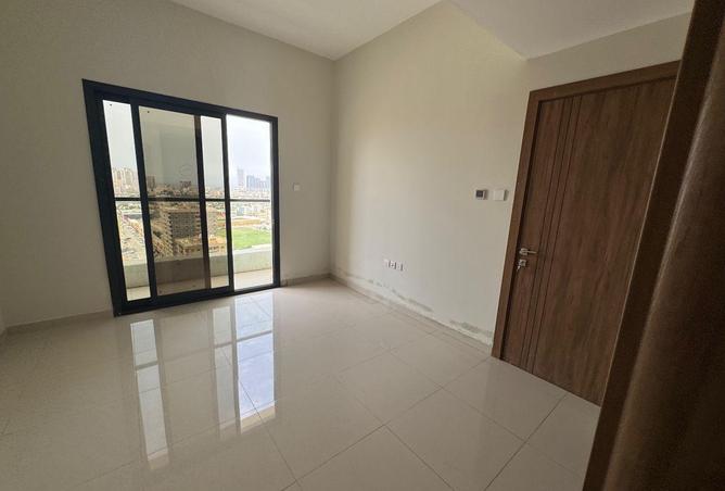 76583810 - صورة العقار 2