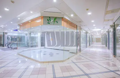 Shop - Studio for rent in Al Salam Centre - Naif - Deira - Dubai