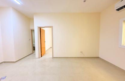 Apartment - 1 Bedroom - 1 Bathroom for rent in Fire Station Road - Muwaileh - Sharjah Apartment - 1 Bedroom - 1 Bathroom for rent in Fire Station Road - Muwaileh - Sharjah