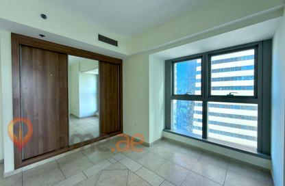 Apartment - 2 Bedrooms - 3 Bathrooms for sale in Princess Tower - Dubai Marina - Dubai