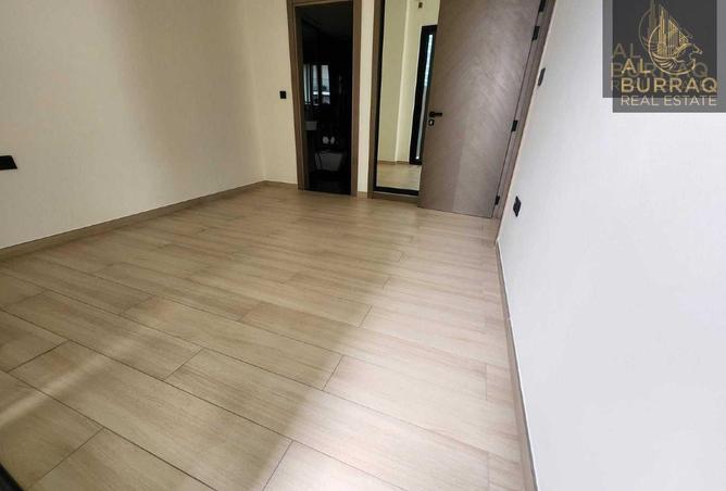 117250600 - Property Image 2