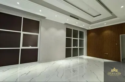 Villa - 6 Bedrooms - 7 Bathrooms for rent in Al Quoz 1 Villas - Al Quoz 1 - Al Quoz - Dubai