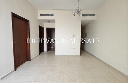 Apartment - 1 Bedroom - 2 Bathrooms for rent in Muwaileh 3 Building - Muwaileh - Sharjah