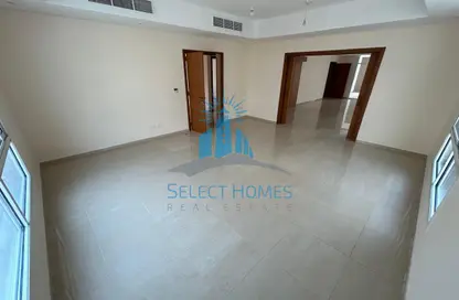 فيلا - 4 غرف نوم - 5 حمامات للايجار في قرية الفرسان - مدينة خليفة - أبوظبي فيلا - 4 غرف نوم - 5 حمامات للايجار في قرية الفرسان - مدينة خليفة - أبوظبي