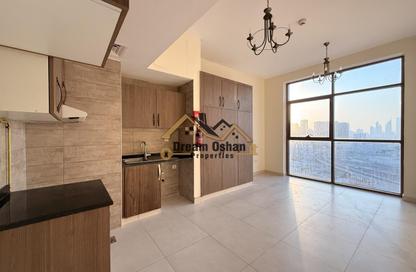 Apartment - Studio - 1 for rent in Rose Building - Al Jaddaf - Dubai Apartment - Studio - 1 for rent in Rose Building - Al Jaddaf - Dubai