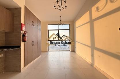 Apartment - Studio - 1 for rent in Rose Building - Al Jaddaf - Dubai