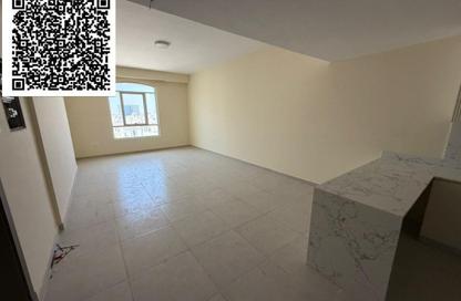 Apartment - 1 Bedroom - 2 Bathrooms for rent in Ajman Corniche Residences - Ajman Corniche Road - Ajman