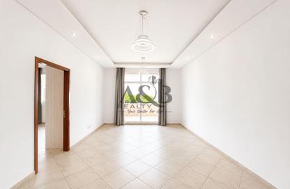 Apartment - 1 - 2 for rent in Weston Court 2 - Weston Court - Motor City - Dubai