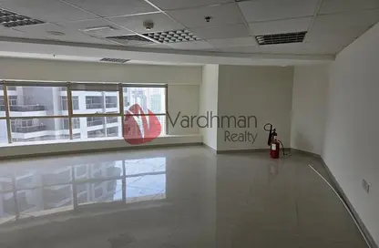 Office Space - Studio - 1 Bathroom for rent in Fortune Executive - JLT Cluster T - Jumeirah Lake Towers - Dubai