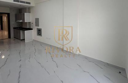 Apartment - Studio - 1 Bathroom for rent in Karama 1 Building - Al Karama - Dubai