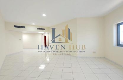 Apartment - 2 Bedrooms - 2 Bathrooms for rent in Karama Gold Building - Al Karama - Dubai Apartment - 2 Bedrooms - 2 Bathrooms for rent in Karama Gold Building - Al Karama - Dubai
