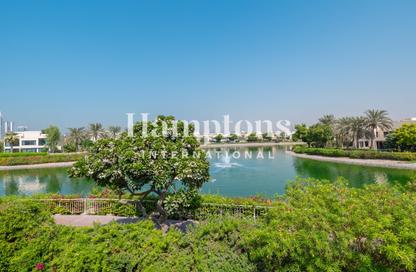 Villa - 5 - 5 for rent in Meadows 5 - Meadows - Dubai Villa - 5 - 5 for rent in Meadows 5 - Meadows - Dubai