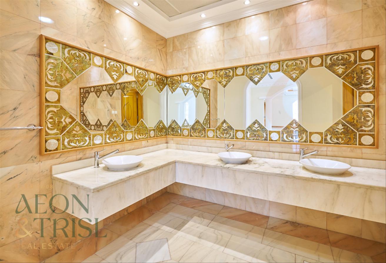 Luxury 6 Bedroom Villa | Spacious | Al Barsha photo 10