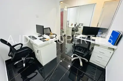 مكتب - غرفة نوم - 1 حمام للايجار في مبنى هوريزون - بورسعيد - ديرة - دبي