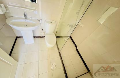 Apartment - 1 - 2 for rent in Muwailih Building - Muwaileh - Sharjah