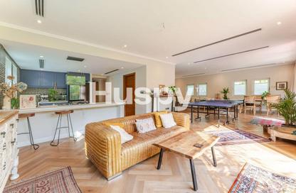 Villa - 3 - 4 for sale in District 7 - Jumeirah Park - Dubai
