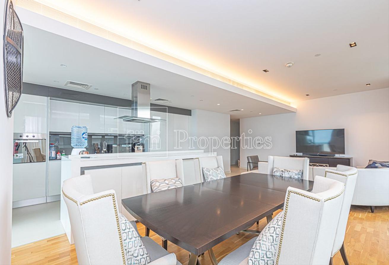 Sea View| Fully Furnished |High Floor 3r With Maid photo 7