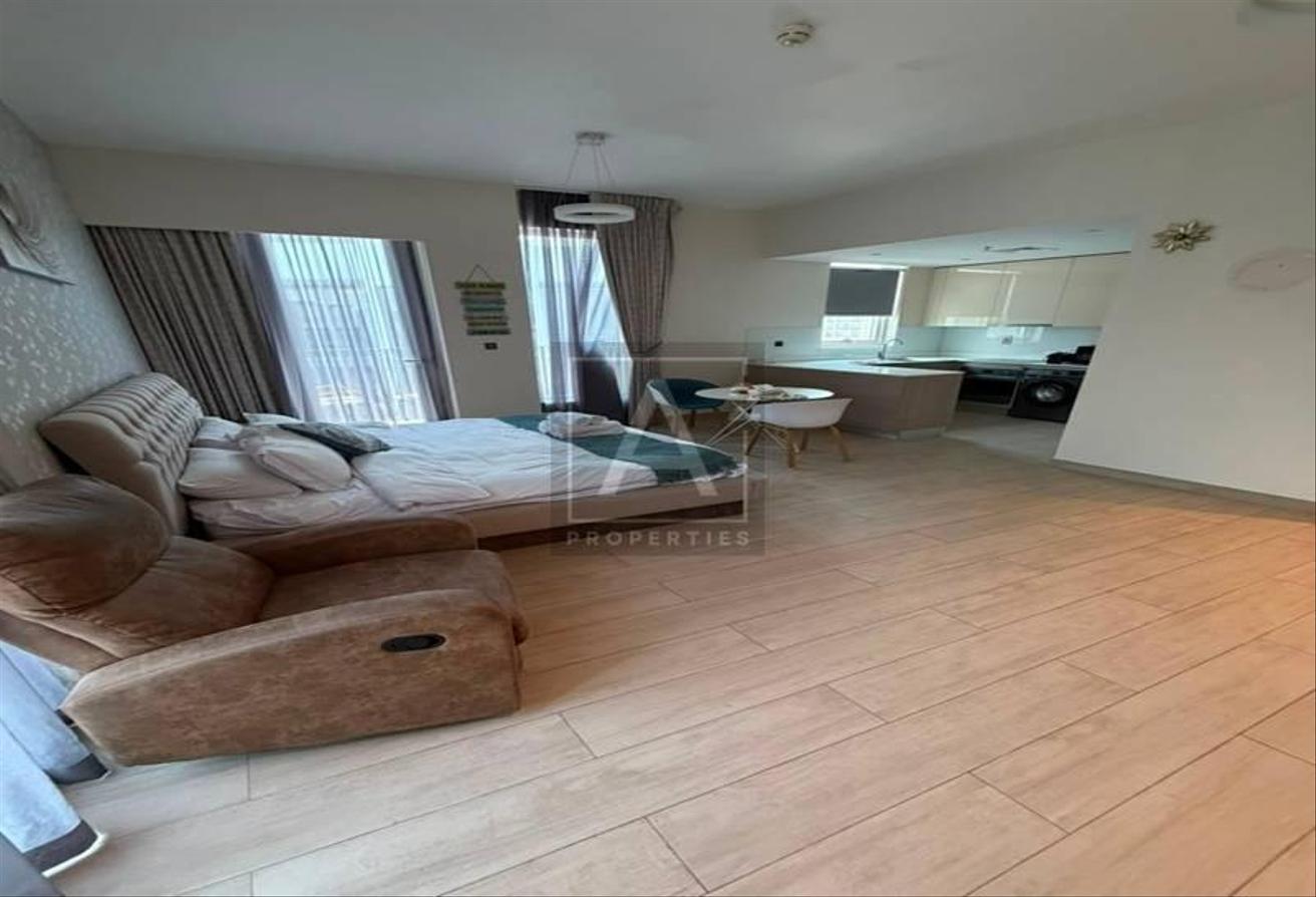 Spacious | Ready to Move | Best Price photo 2