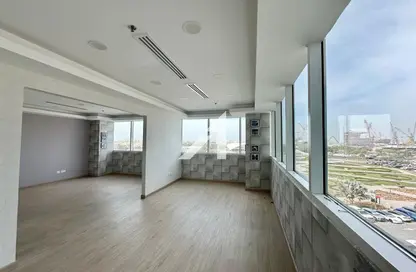 مكتب - استوديو للايجار في بلوك C - مبنى اوارد الحديبة - المينا - دبي