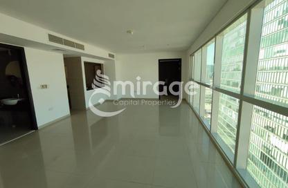 Apartment - 1 Bedroom - 2 Bathrooms for rent in RAK Tower - Marina Square - Al Reem Island - Abu Dhabi