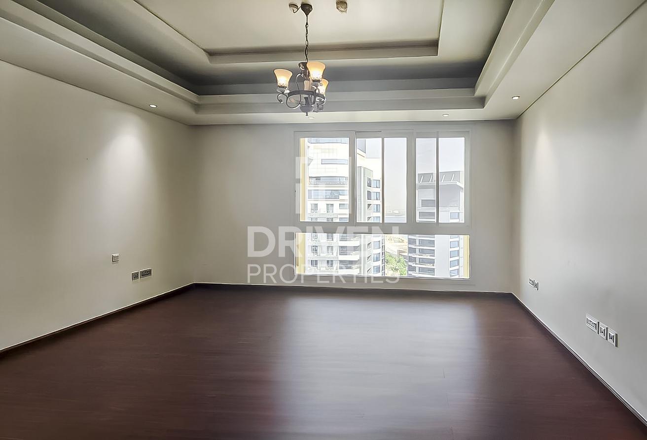 Well Maintained | Biggest Layout | Vacant photo 9
