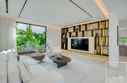 Villa - 4 Bedrooms - 5 Bathrooms for rent in Garden Hall - Mediterranean Clusters - Jumeirah Islands - Dubai Villa - 4 Bedrooms - 5 Bathrooms for rent in Garden Hall - Mediterranean Clusters - Jumeirah Islands - Dubai