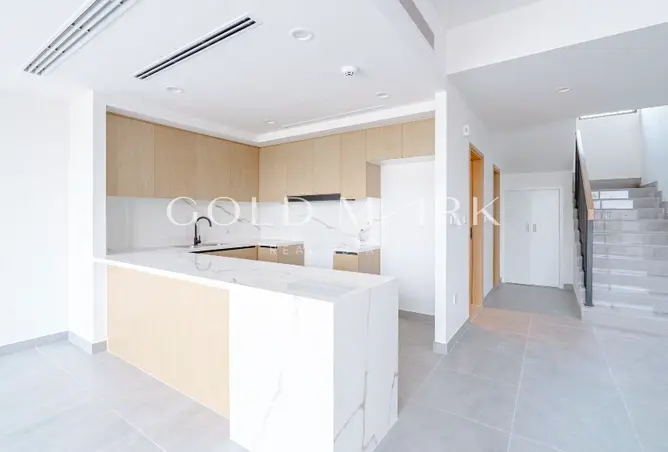 162801811 - Property Image 2