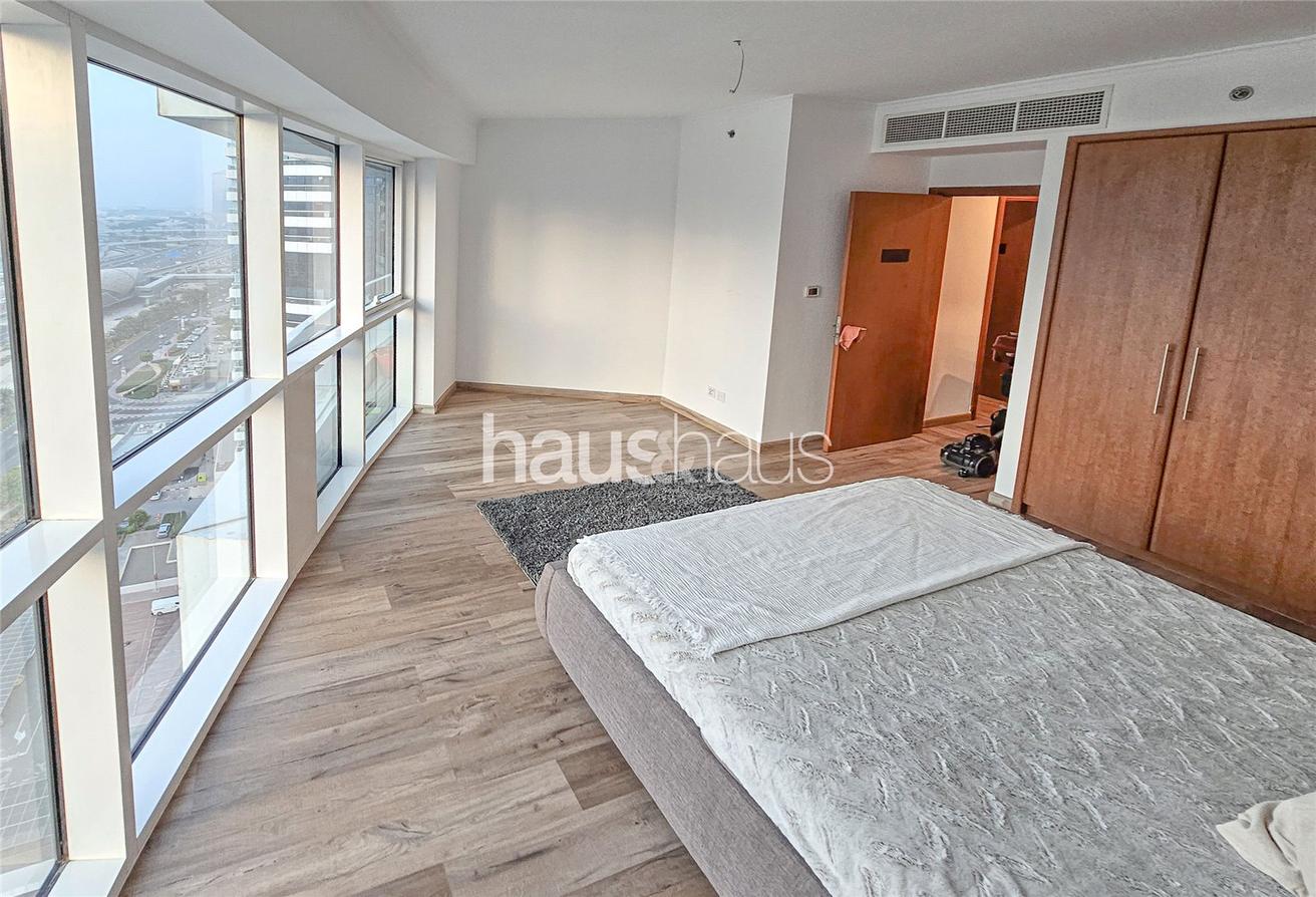 Furnished & Upgraded | Large Layout | Marina View photo 14